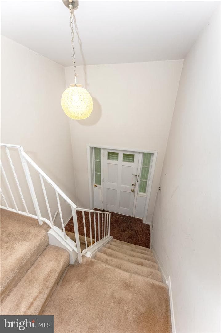 409 Fox View Court photo 46