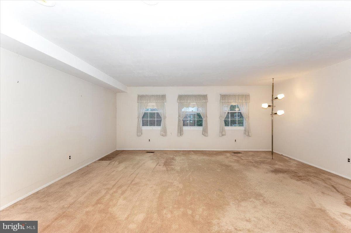 409 Fox View Court photo 48