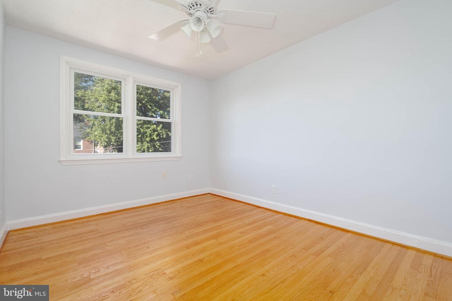 36 Shady Nook Avenue photo 16