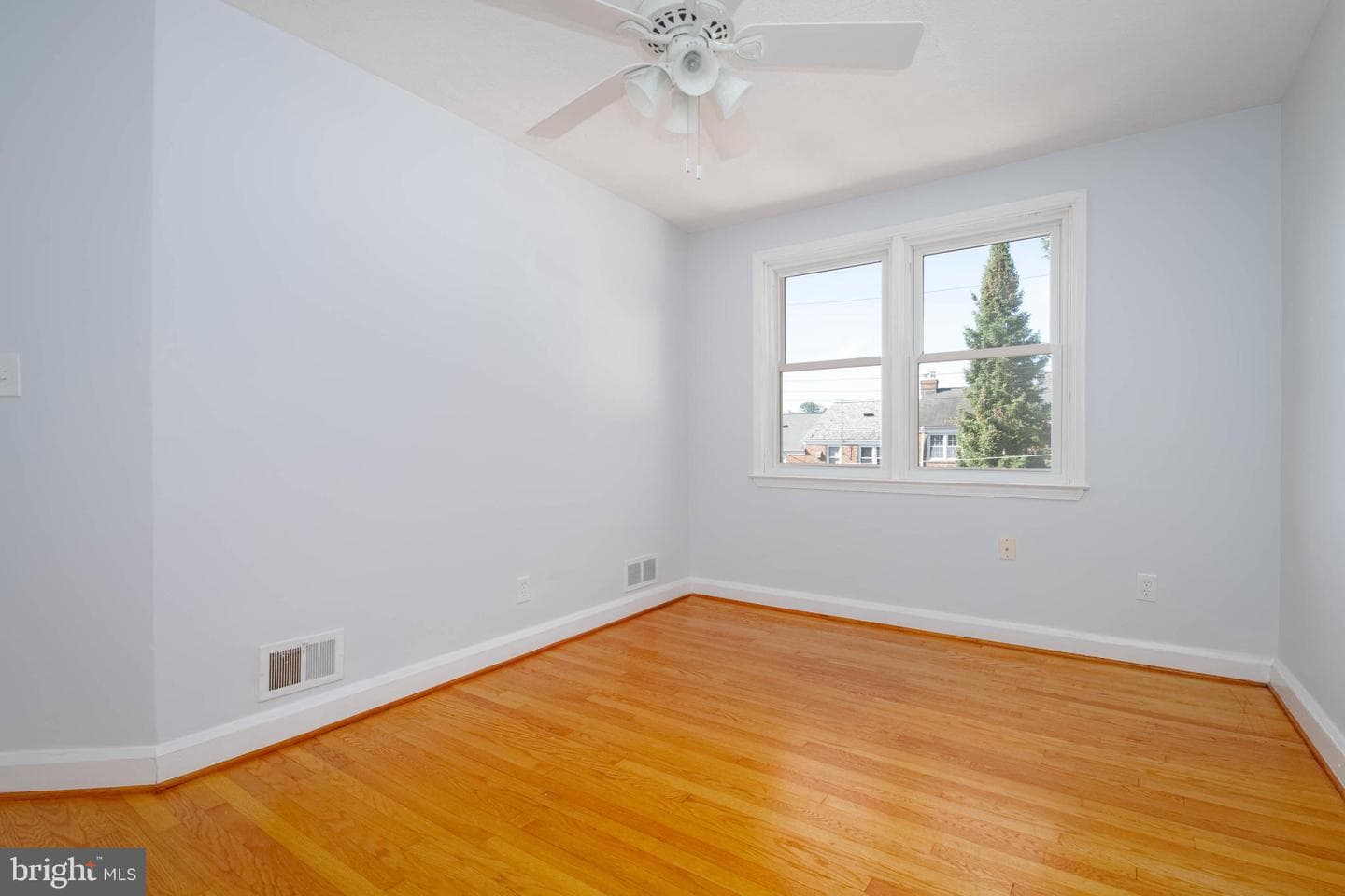 36 Shady Nook Avenue photo 17