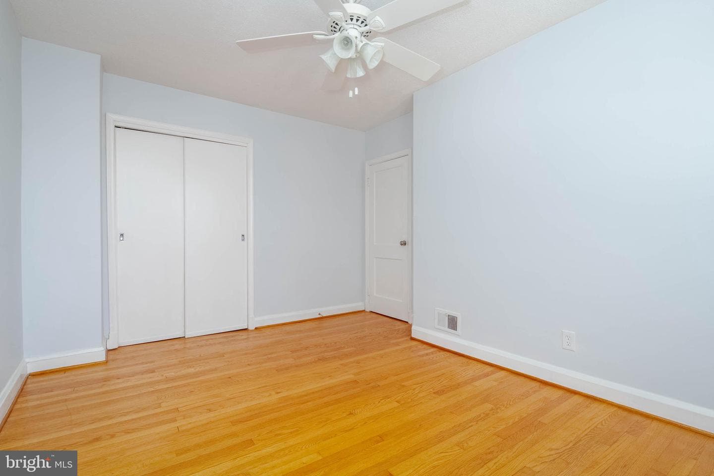 36 Shady Nook Avenue photo 19