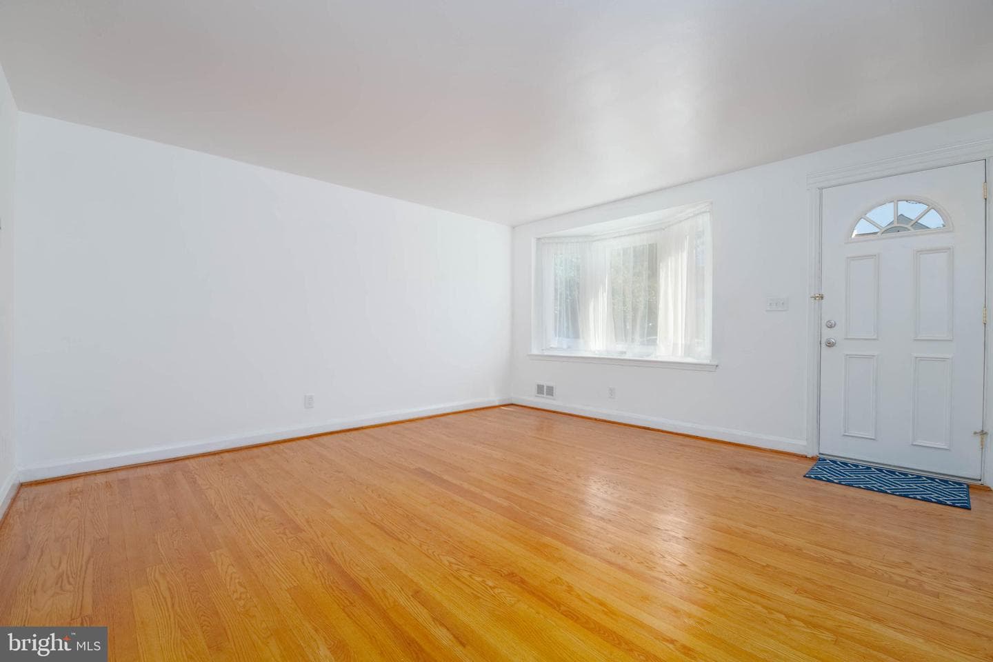 36 Shady Nook Avenue photo 4