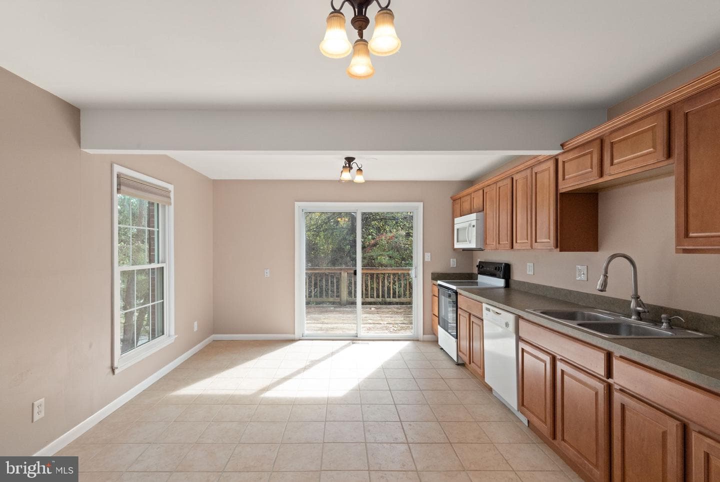 3573 Moultree Place photo 3