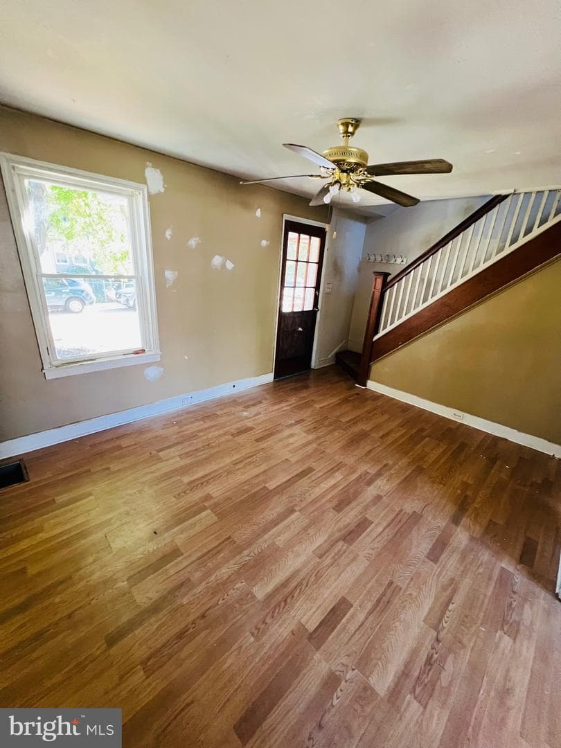 86 Kinship Road photo 2