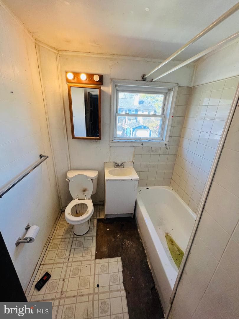 86 Kinship Road photo 6