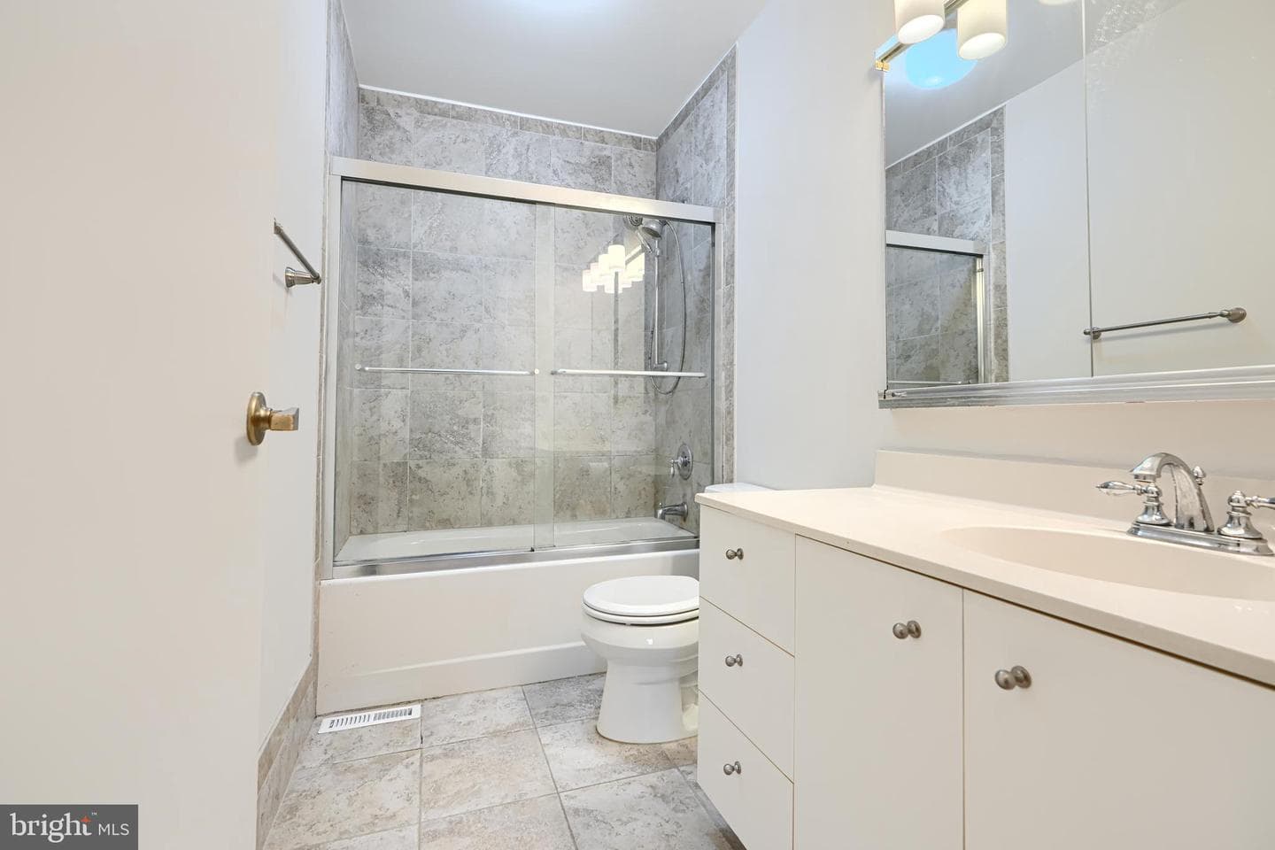 8223 Ruxton Crossing Court photo 33