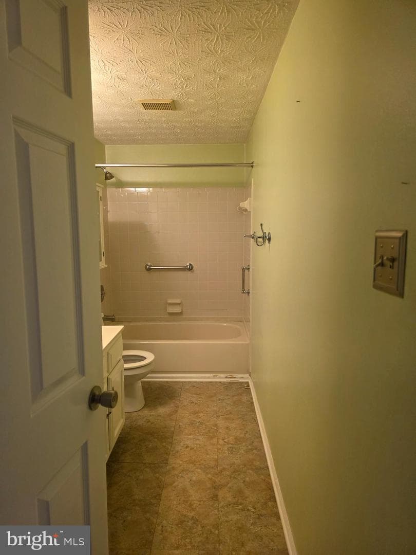 8530 Castlemill Circle photo 27