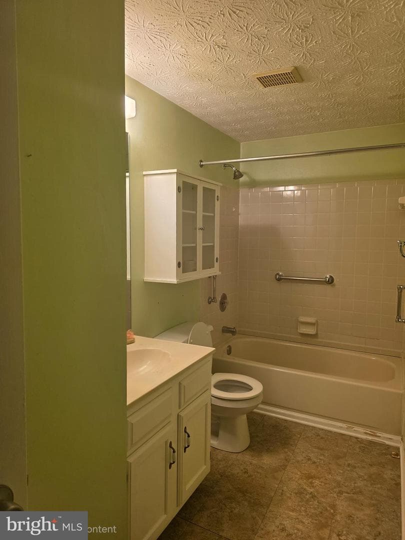 8530 Castlemill Circle photo 28
