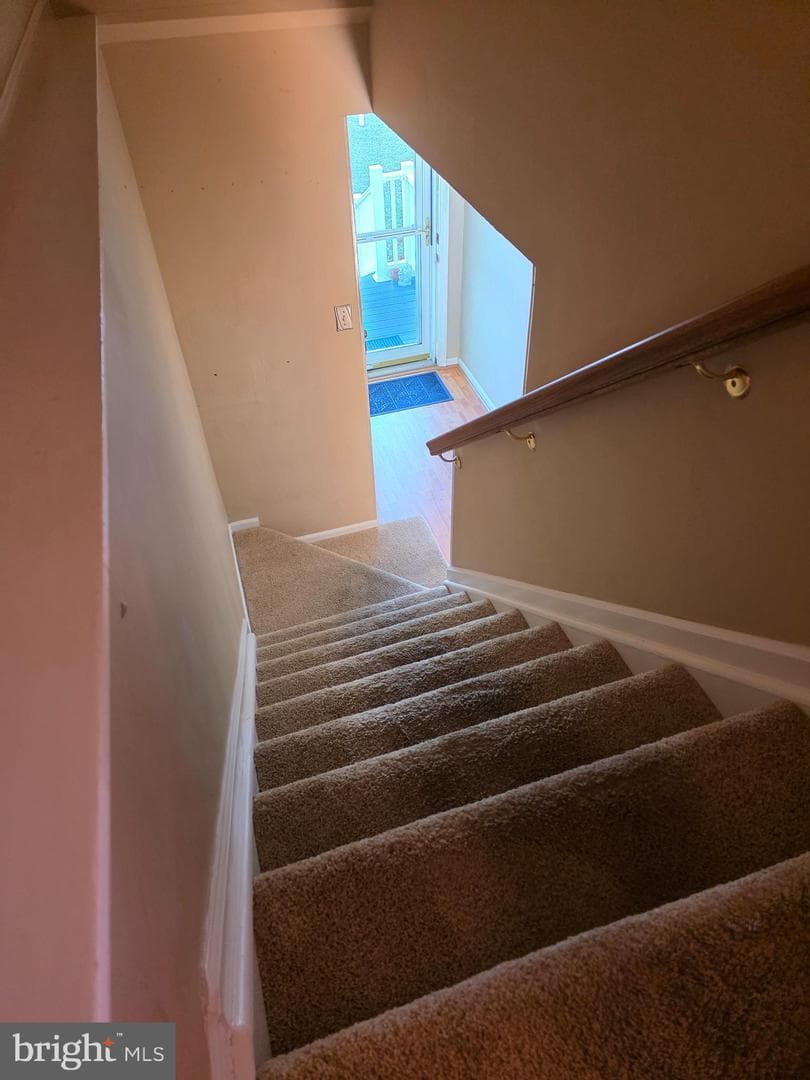 8530 Castlemill Circle photo 29