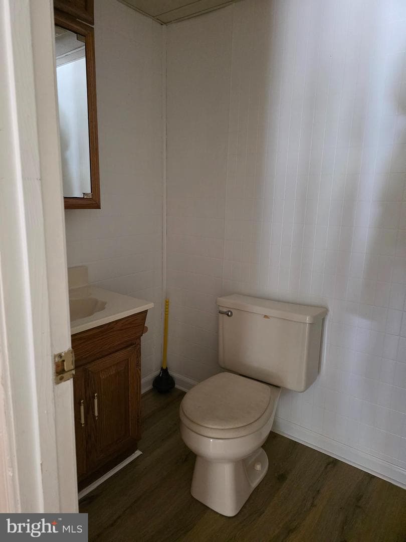 8530 Castlemill Circle photo 30