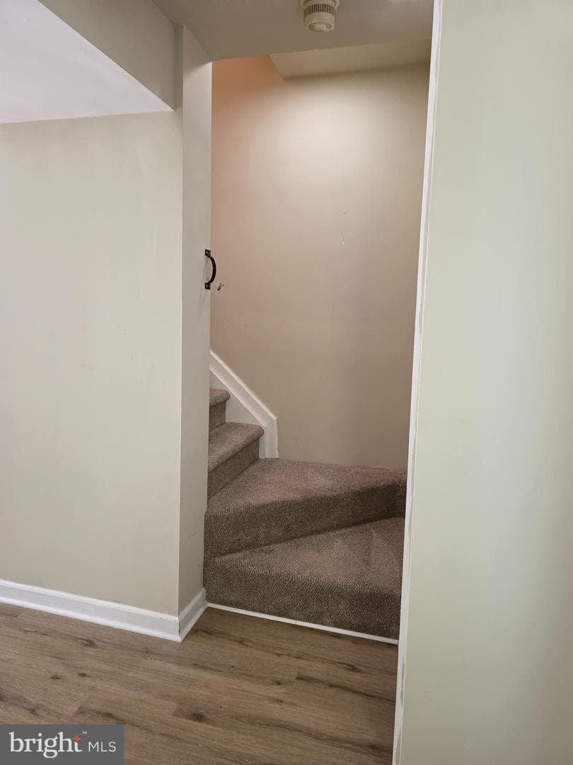 8530 Castlemill Circle photo 35