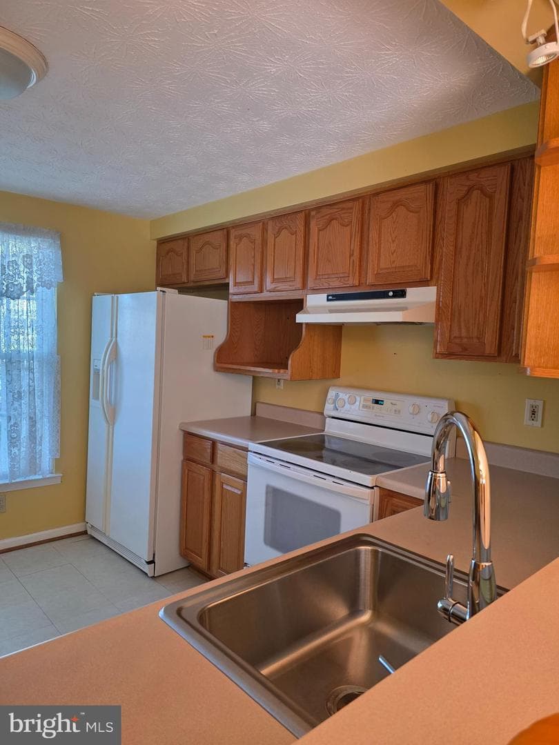 8530 Castlemill Circle photo 7