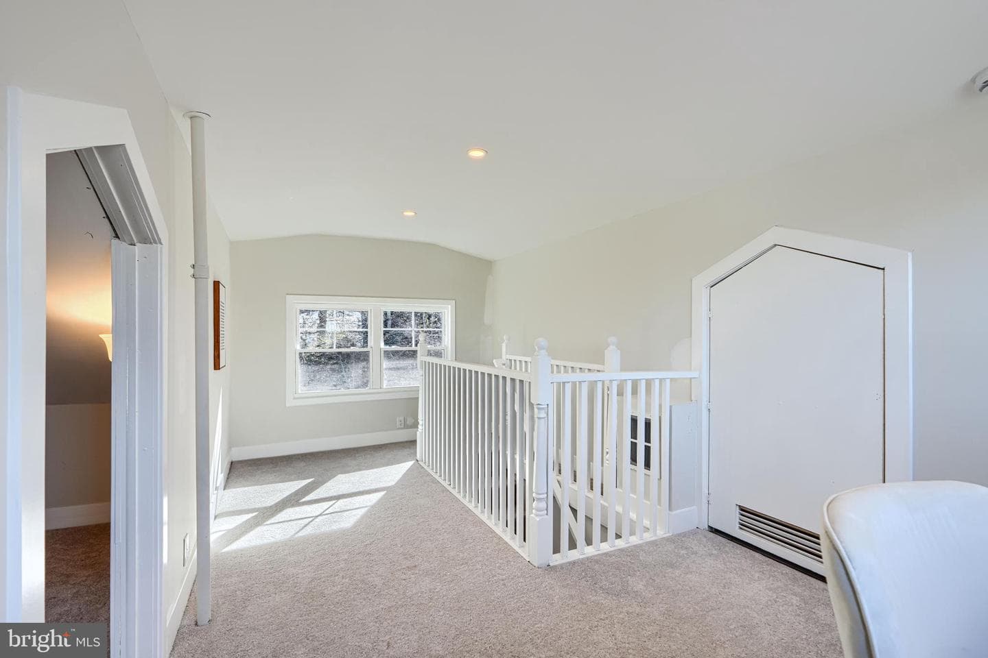 1005 Donington Circle photo 37