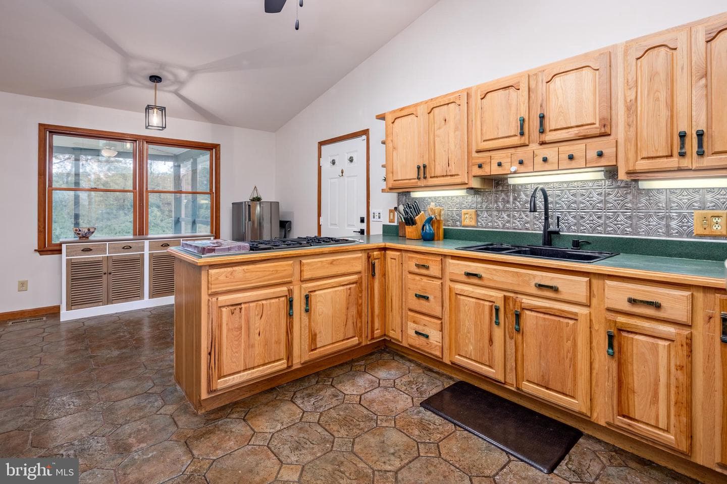 15902 Trenton Road photo 21