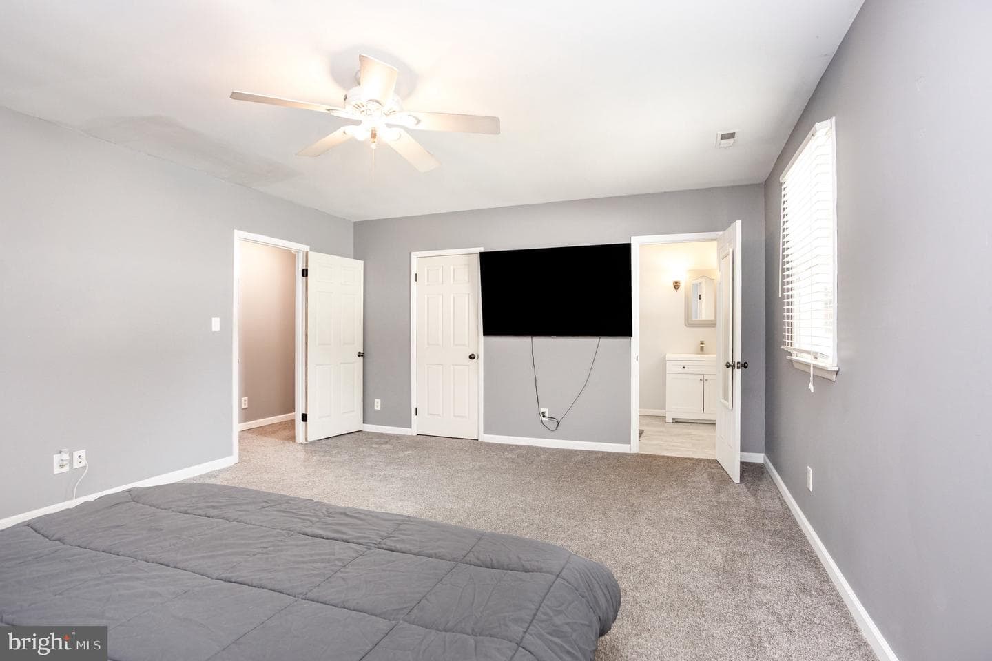 6820 Harewood Park Drive photo 16