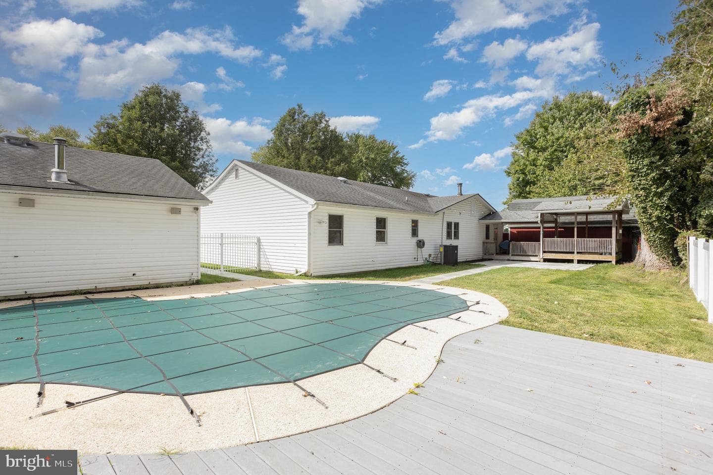 6820 Harewood Park Drive photo 29