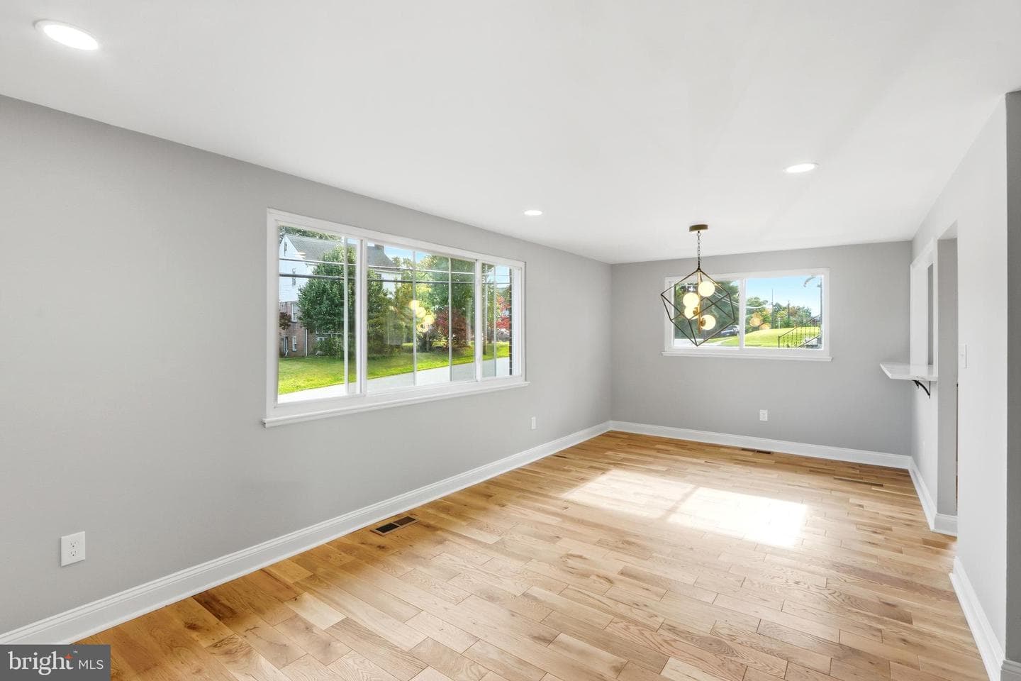 5006 Shelbourne Road photo 5