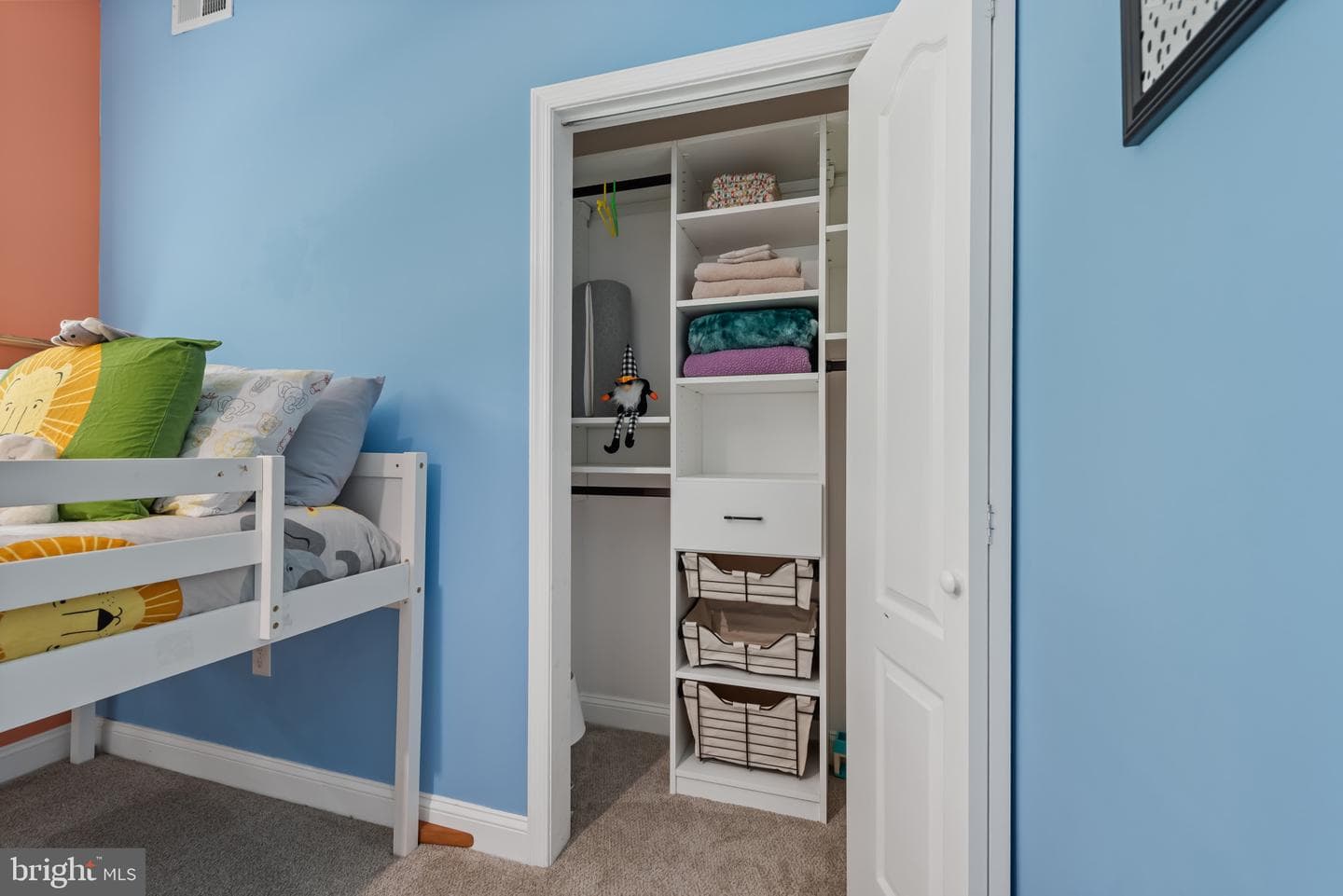 127 Bloomsbury Avenue photo 33