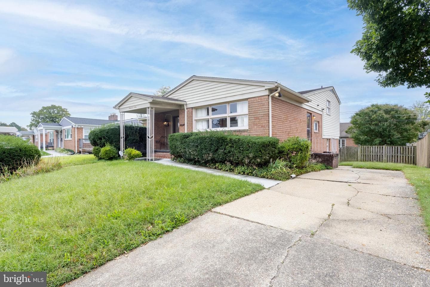 2509 Hal Circle photo 3