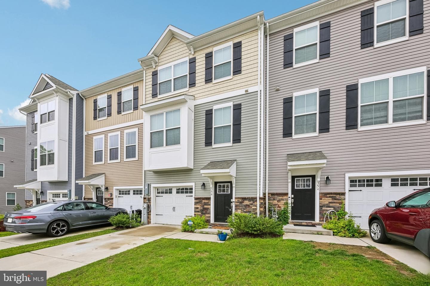 356 Delano Way photo 2
