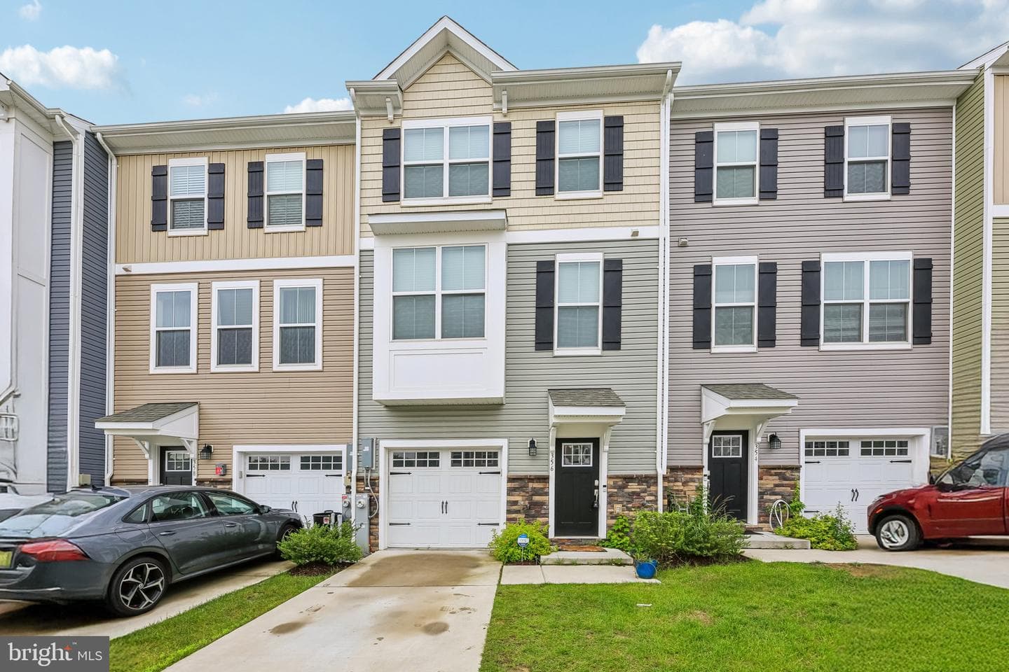 356 Delano Way photo 3