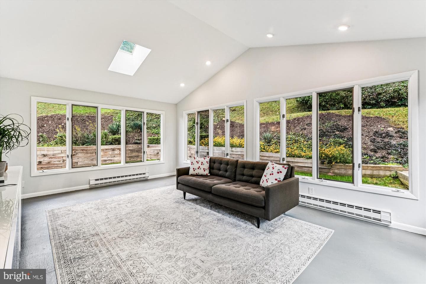 2011 Ruxton Road photo 24