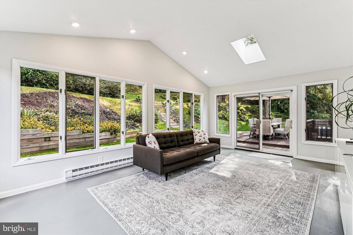 2011 Ruxton Road photo 26