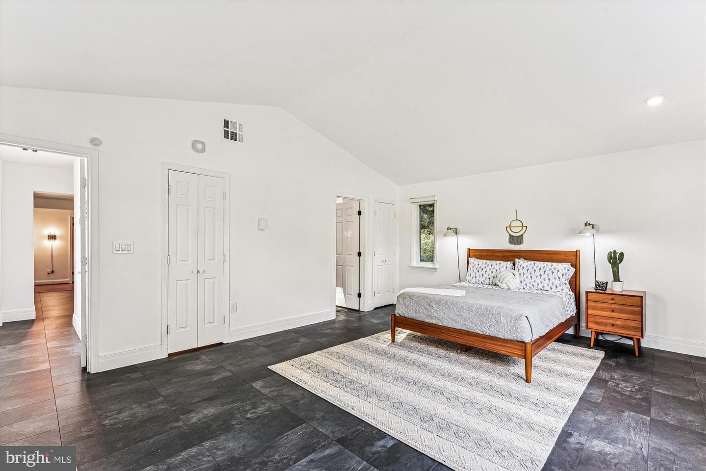 2011 Ruxton Road photo 31