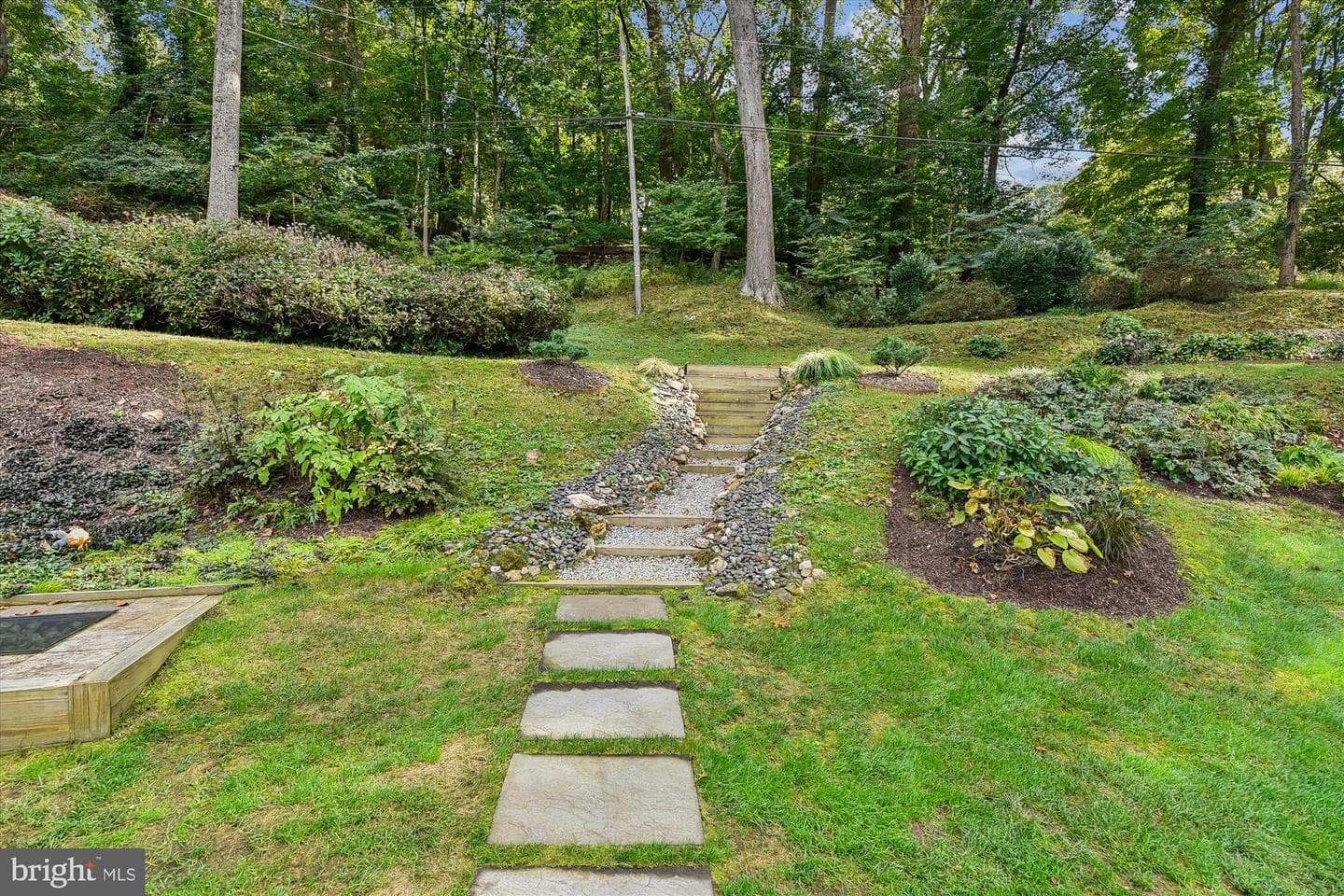 2011 Ruxton Road photo 69