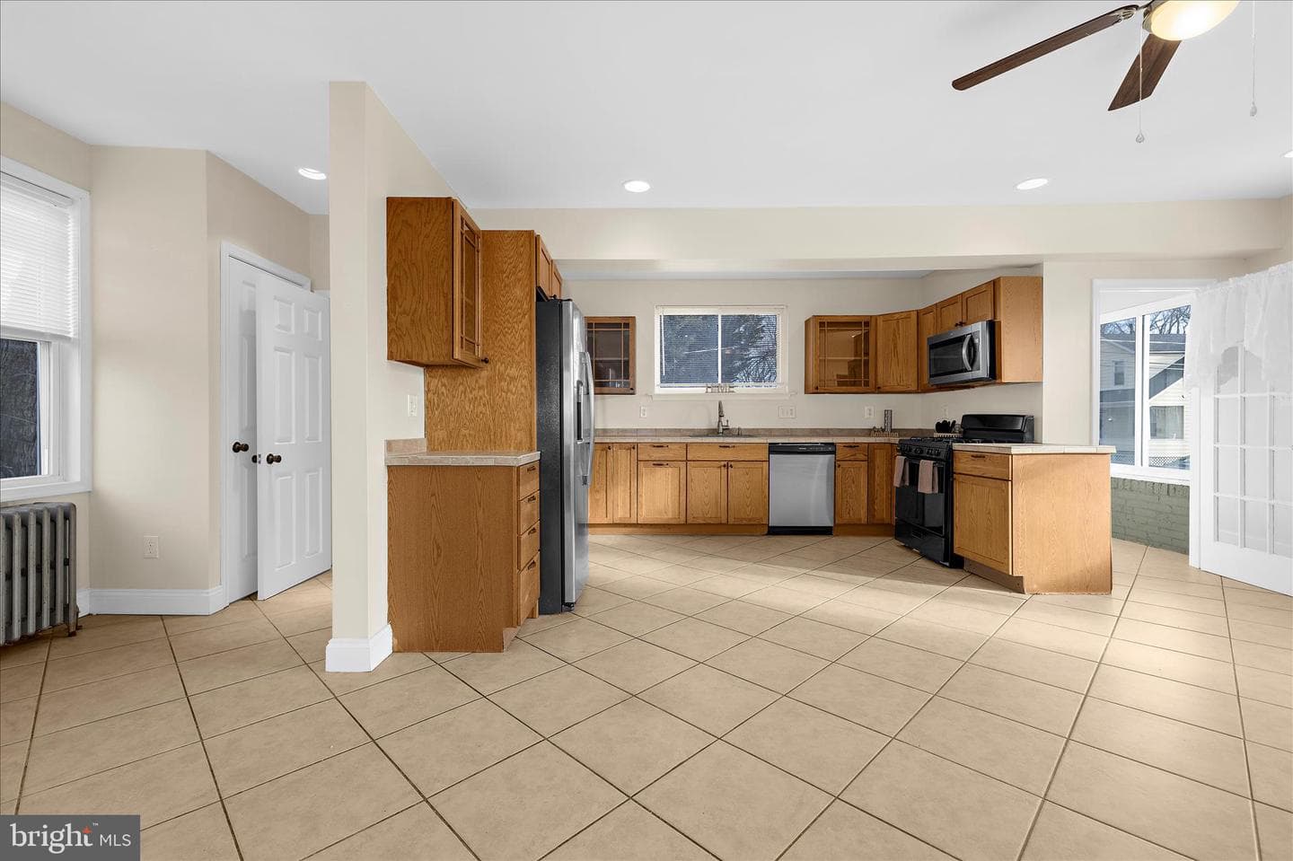 5010 Kenwood Avenue photo 15