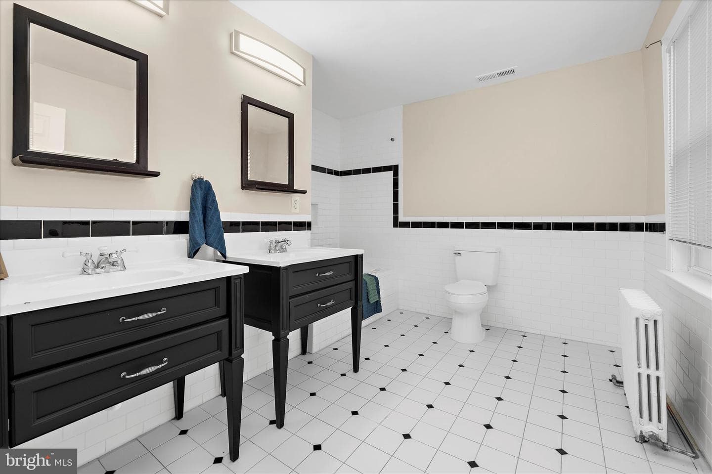 5010 Kenwood Avenue photo 38