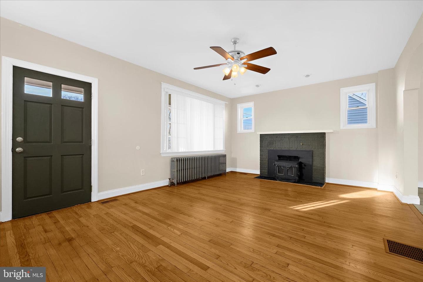 5010 Kenwood Avenue photo 4