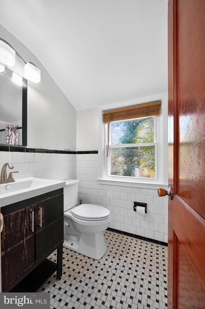 4401 Ridge Drive photo 20