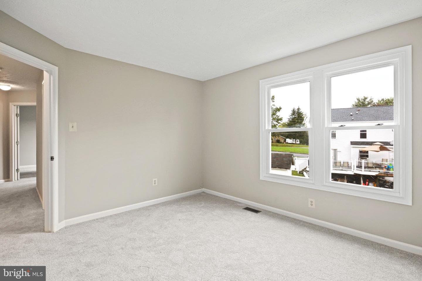14 Britmore Court photo 17
