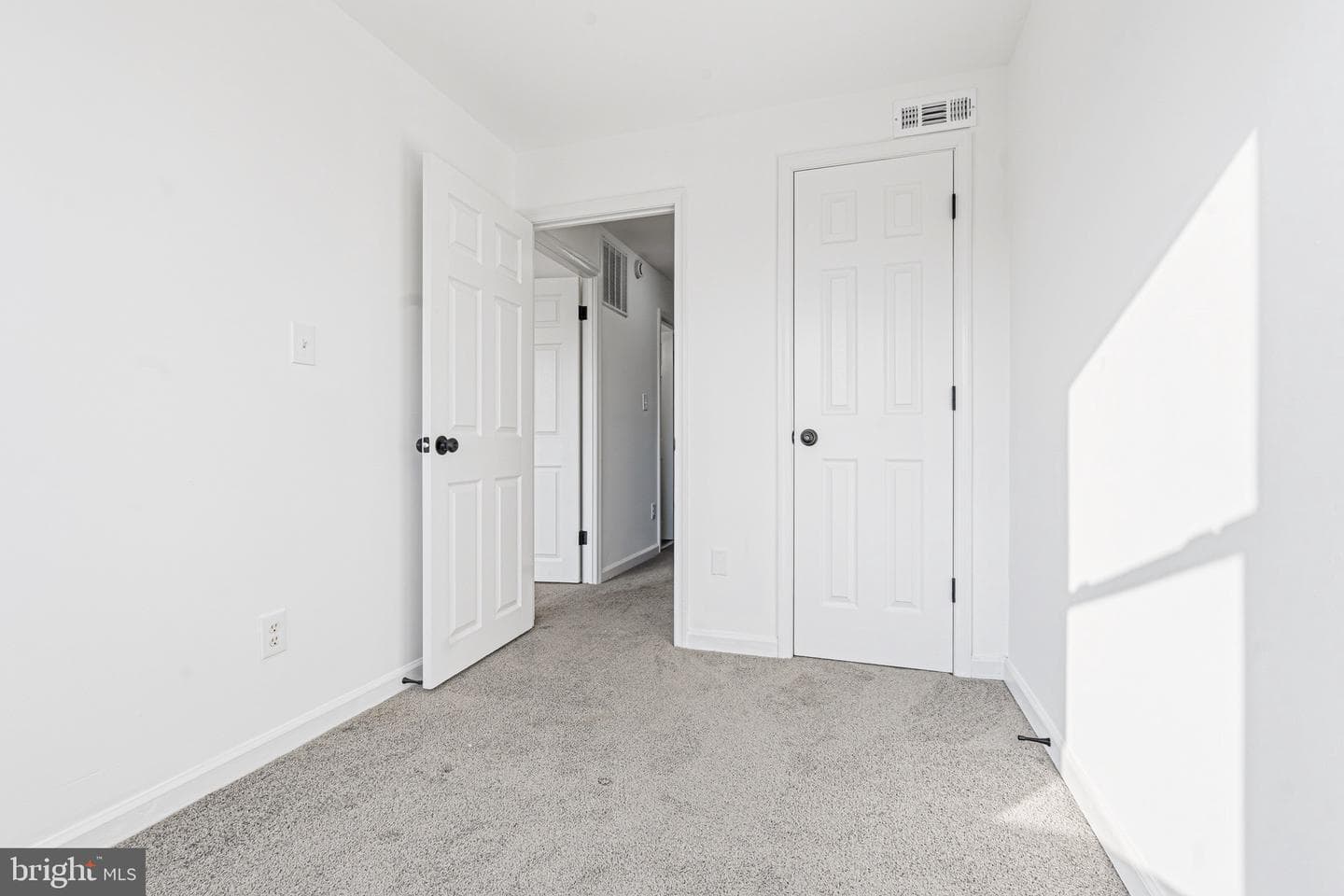 8110 N Boundary Road photo 18