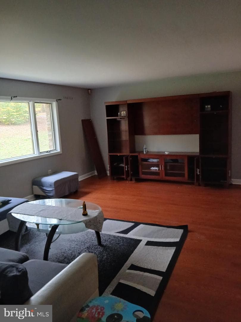 1540 Nicodemus Road photo 3