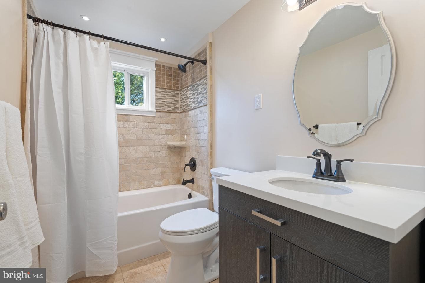 27 Edgemoor photo 22