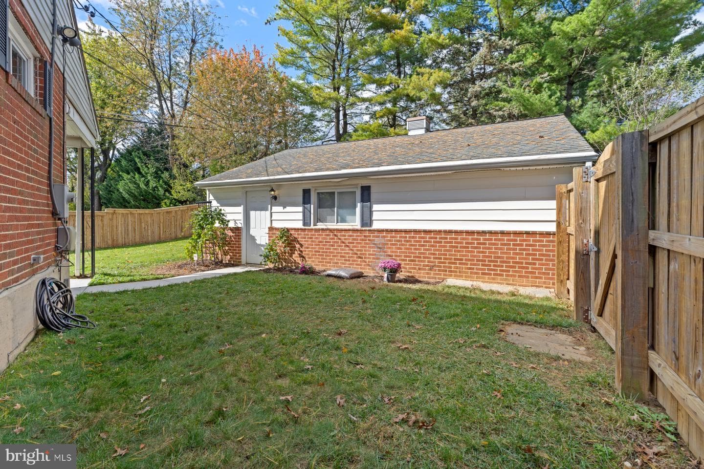 27 Edgemoor photo 33
