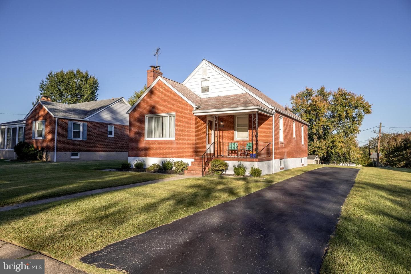 8929 Yvonne Avenue photo 31
