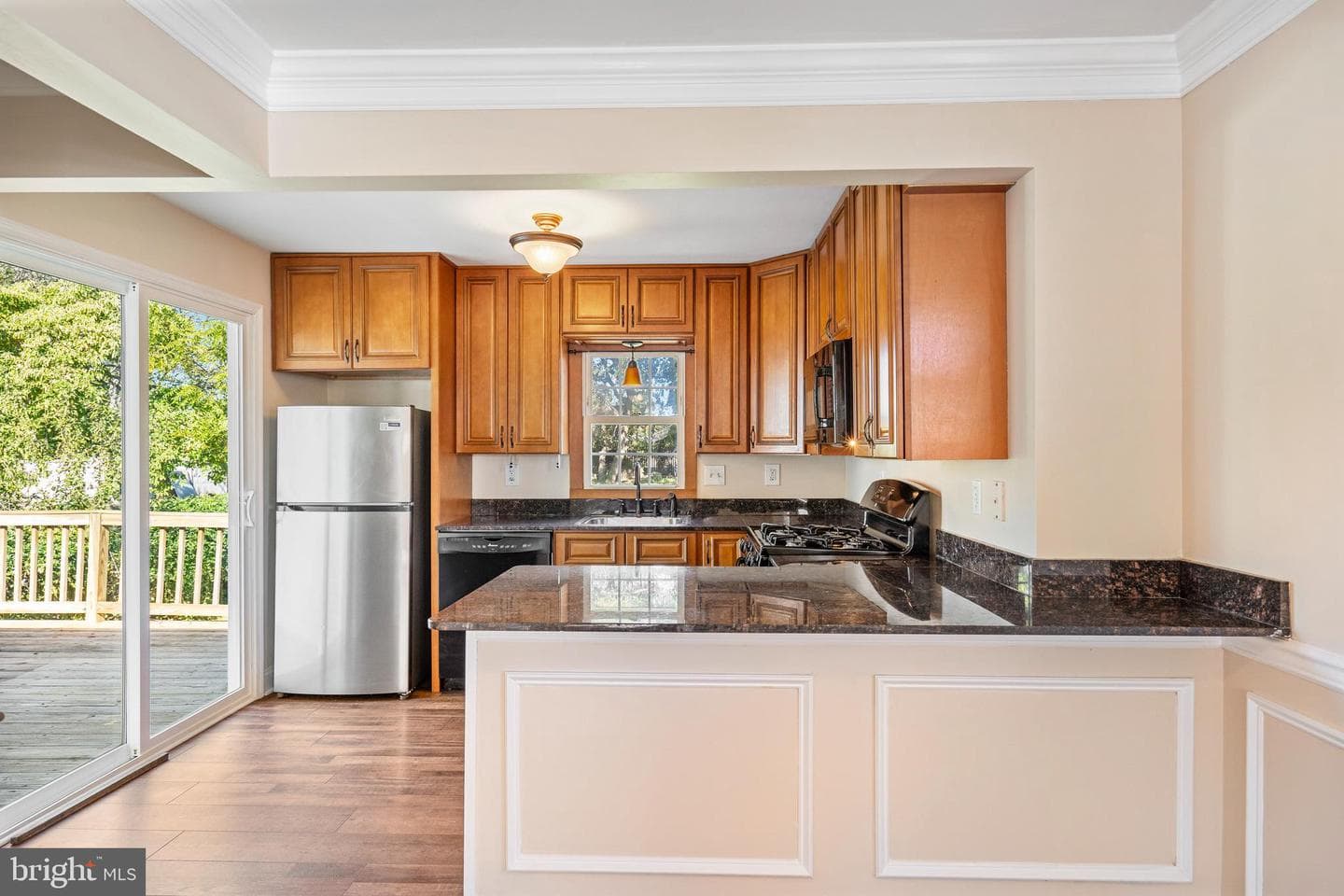 2114 Oakland Road photo 5