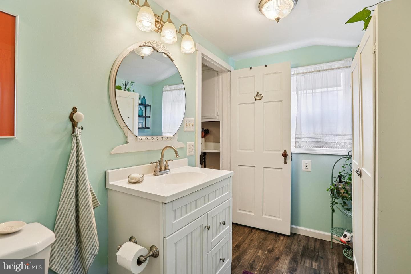 19 Bond Avenue photo 12