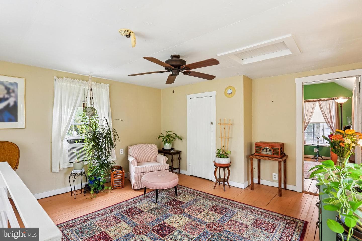 19 Bond Avenue photo 15