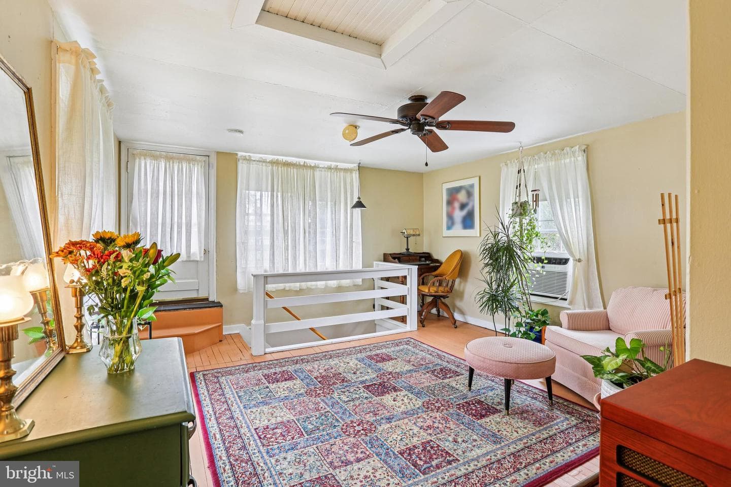 19 Bond Avenue photo 16