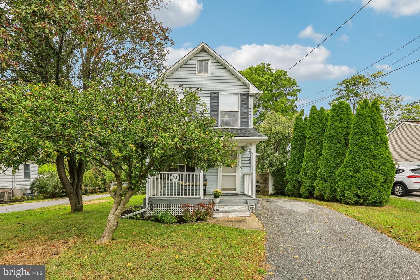 19 Bond Avenue photo 2