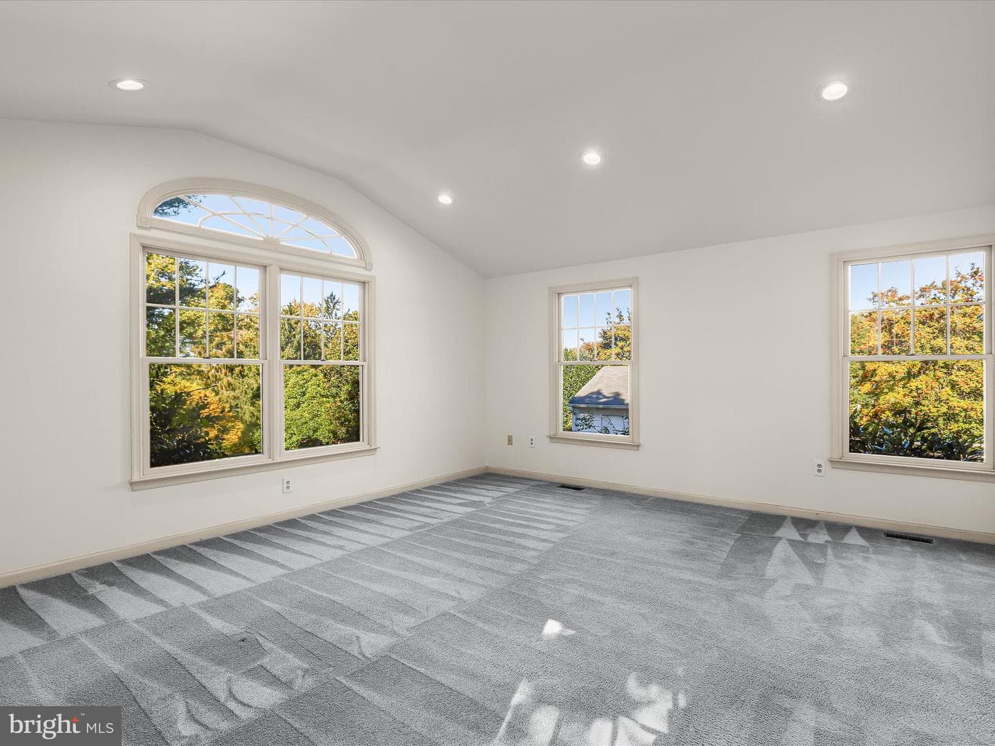 8 Seminole Avenue photo 22