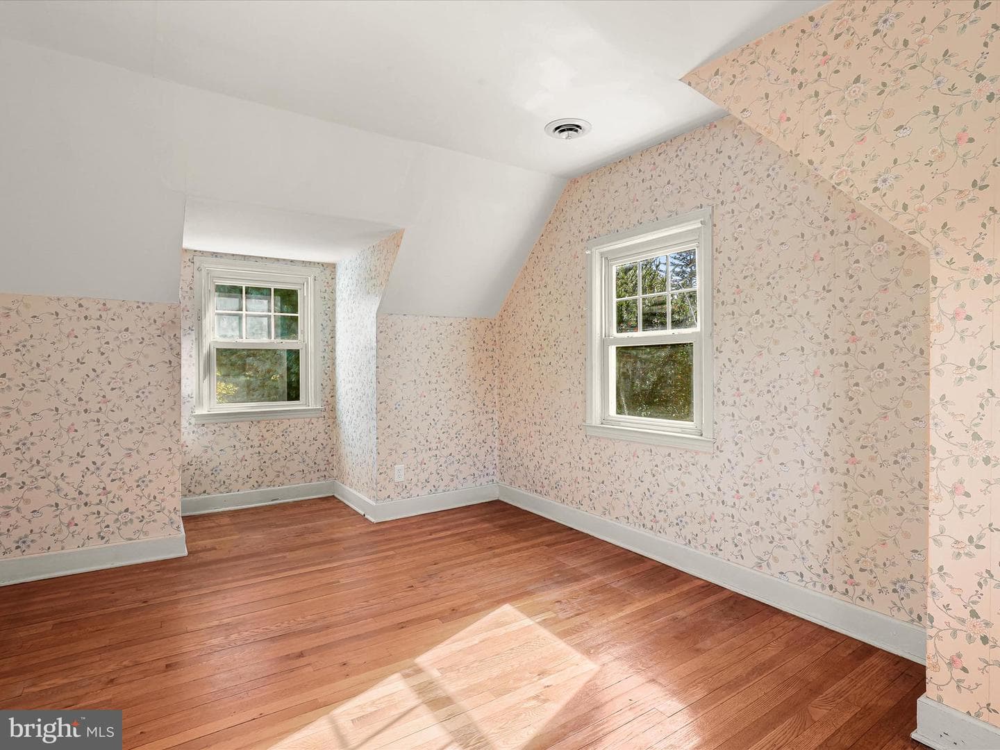 8 Seminole Avenue photo 35