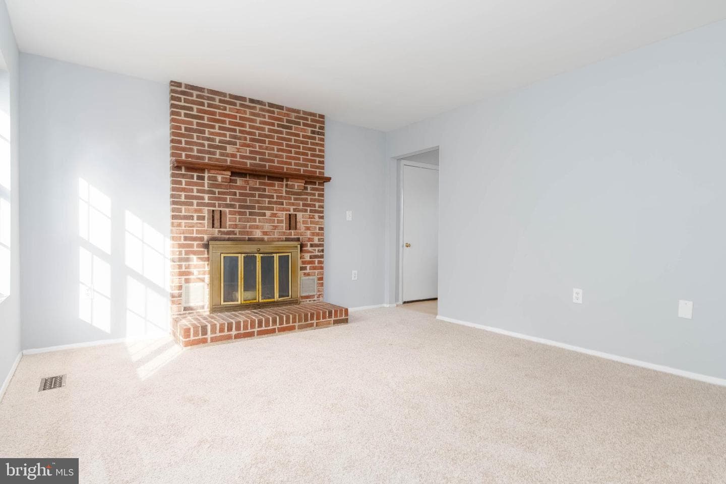 1514 Taylor Avenue photo 5