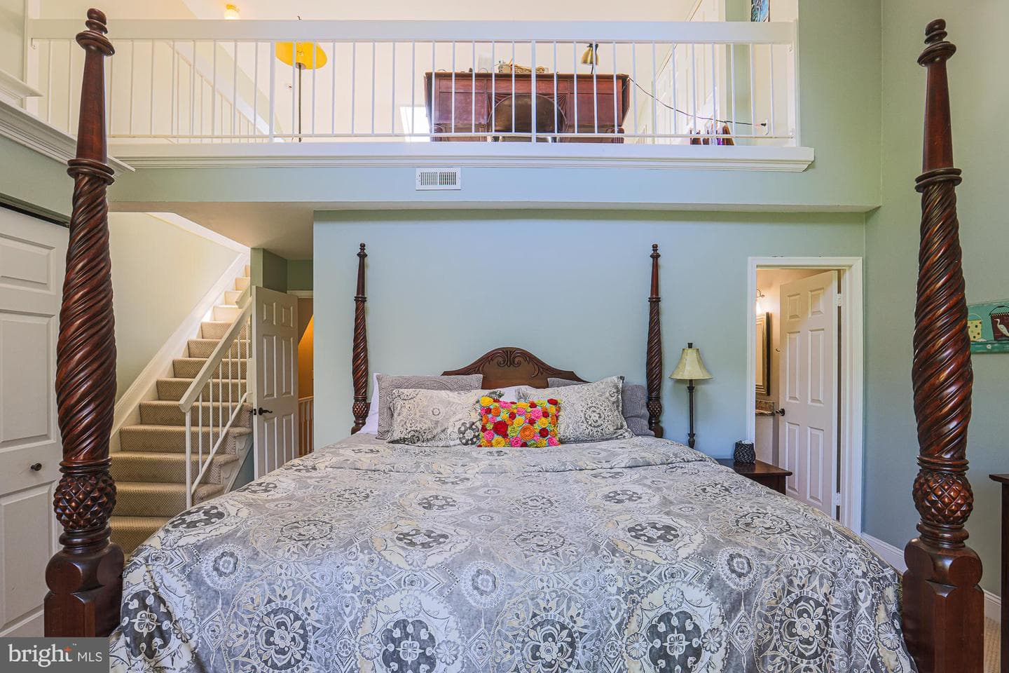 16 Meadow Run Court photo 27