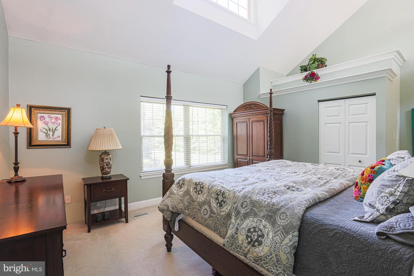 16 Meadow Run Court photo 32