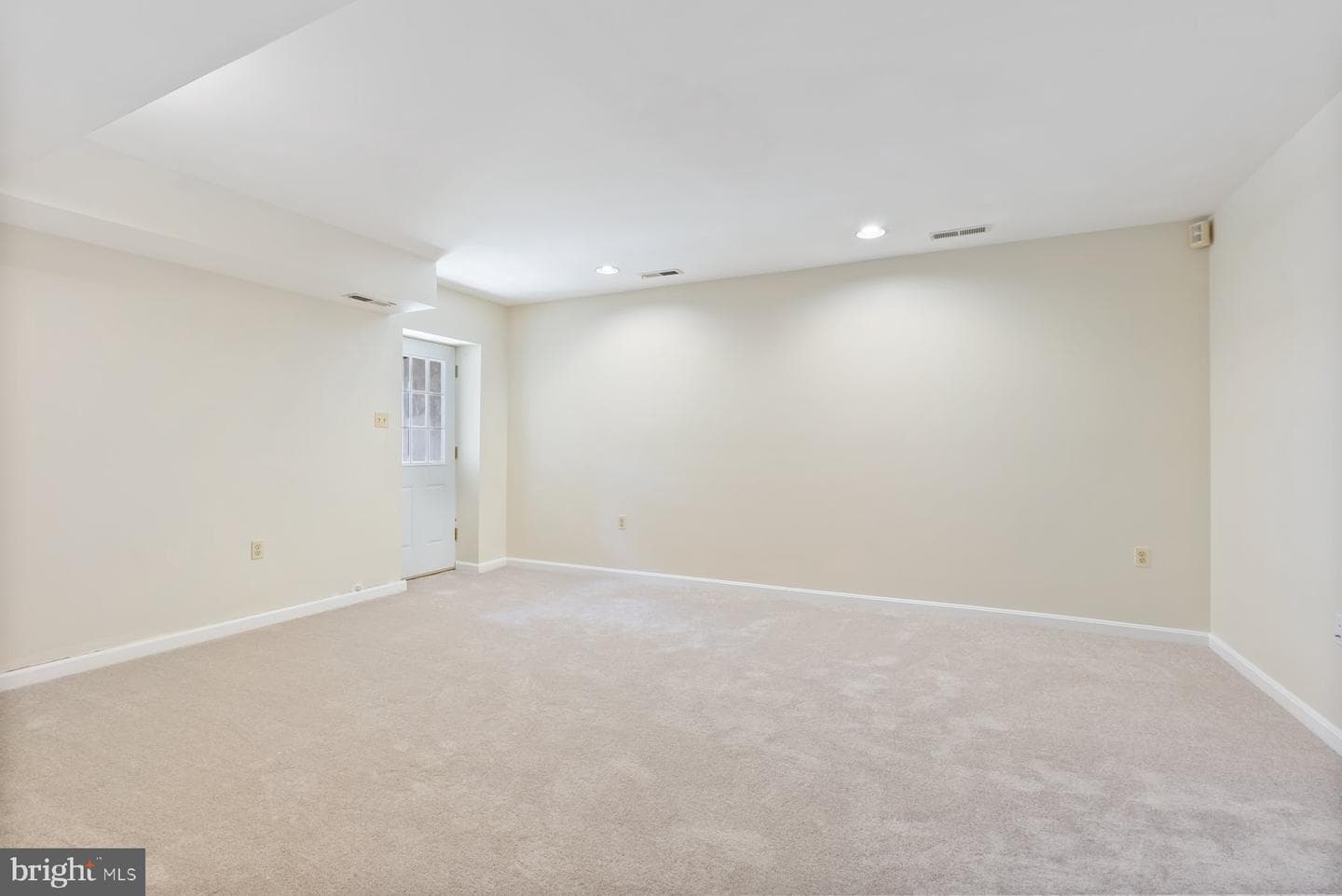 13 Bellinger Court photo 27